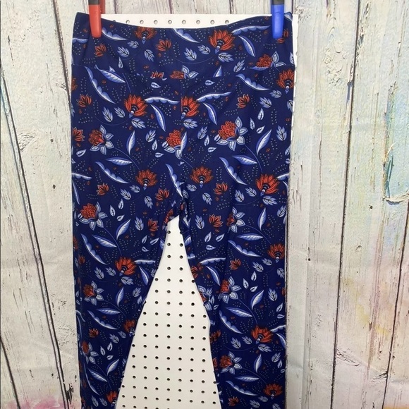 NEW Lularoe TC Tall & Curvy Blue Red White Leggings Size 12-18 - Picture 1 of 1